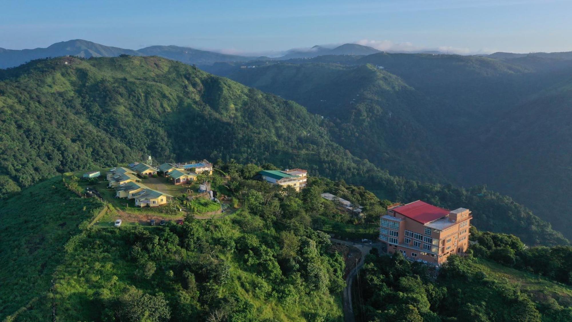 Pagoda Plantation Resort Pīrmed Dış mekan fotoğraf