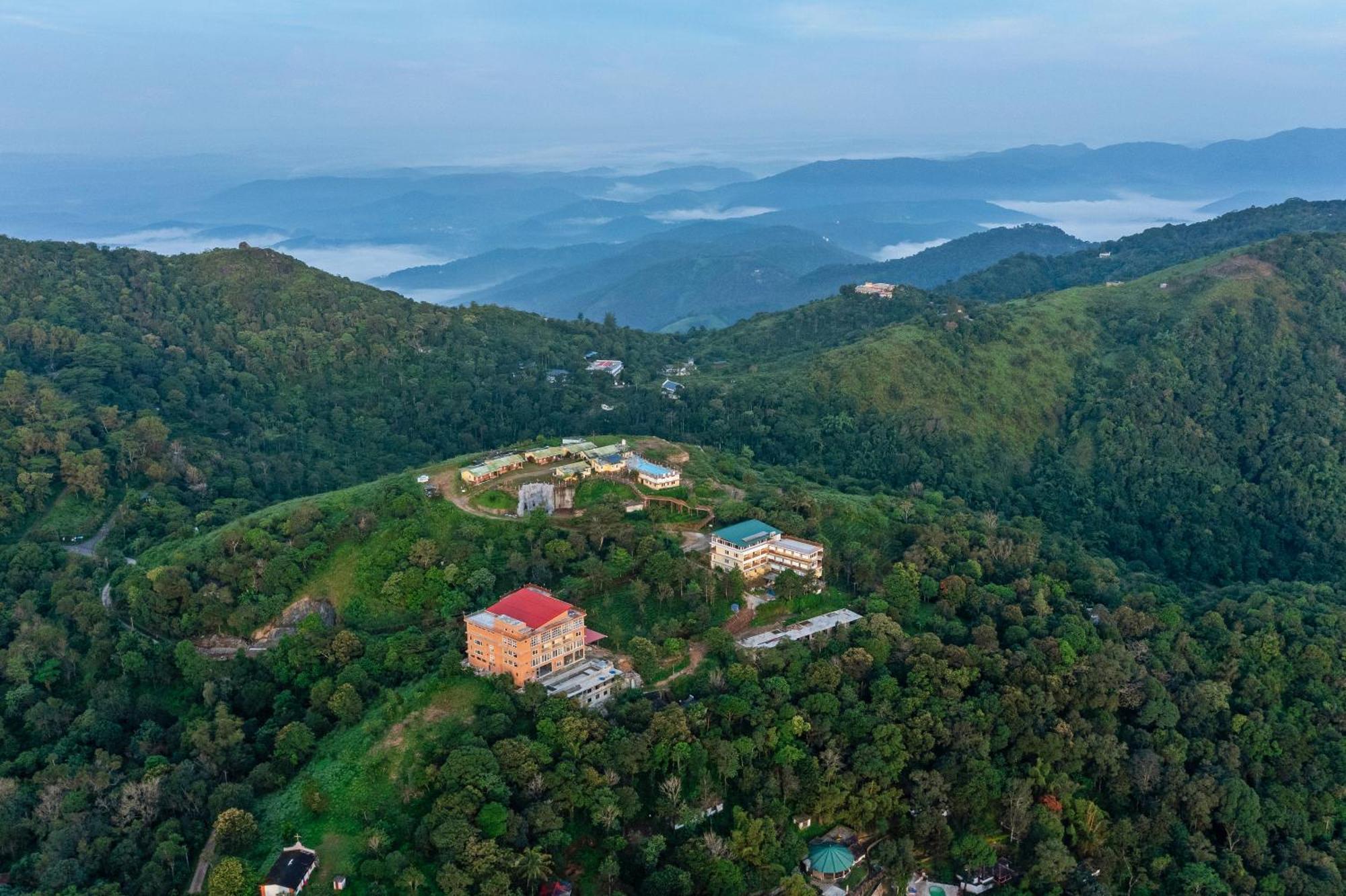Pagoda Plantation Resort Pīrmed Dış mekan fotoğraf