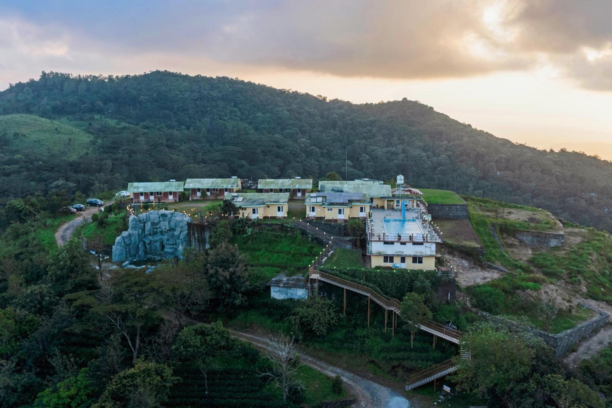 Pagoda Plantation Resort Pīrmed Dış mekan fotoğraf