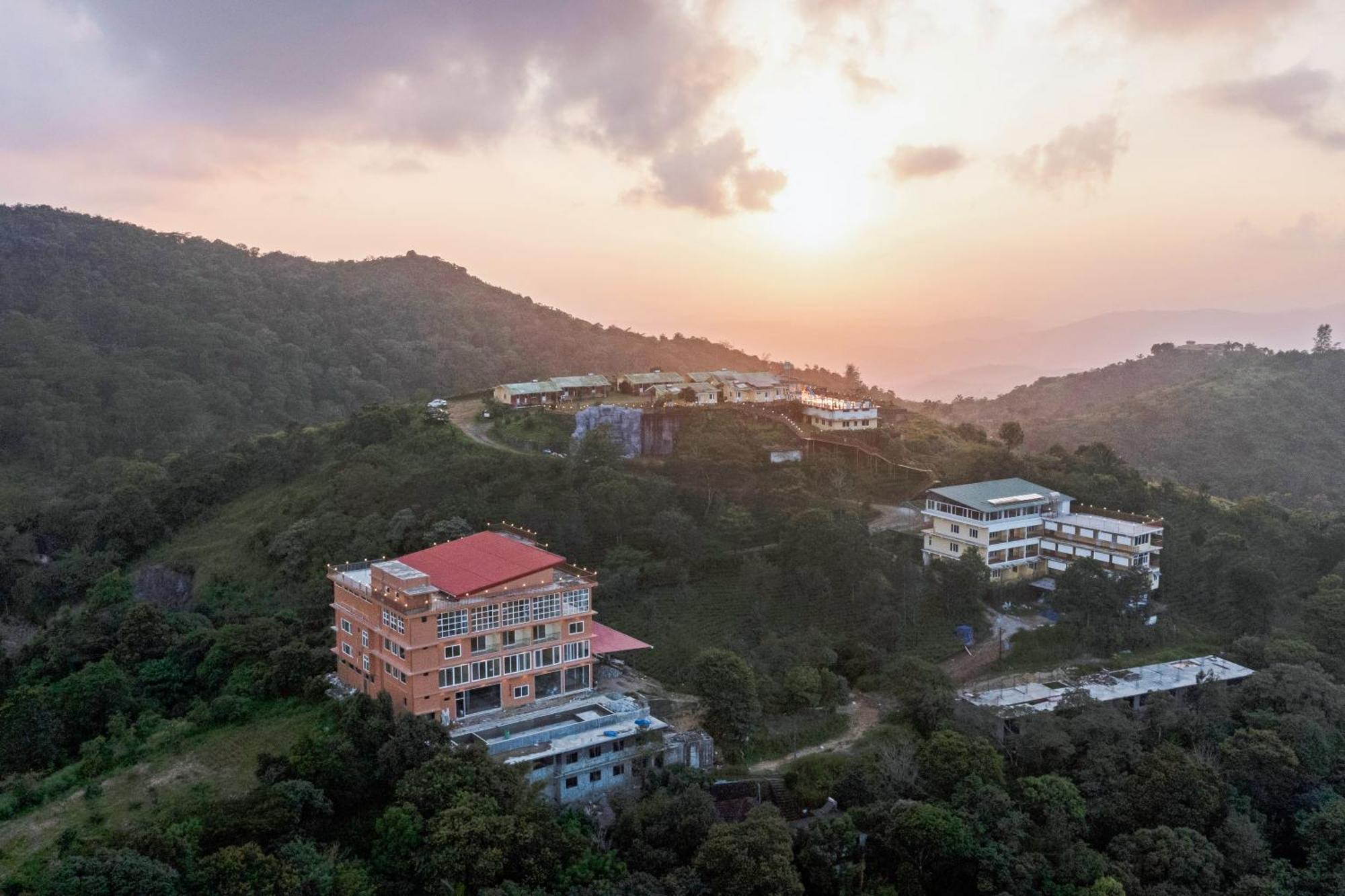 Pagoda Plantation Resort Pīrmed Dış mekan fotoğraf