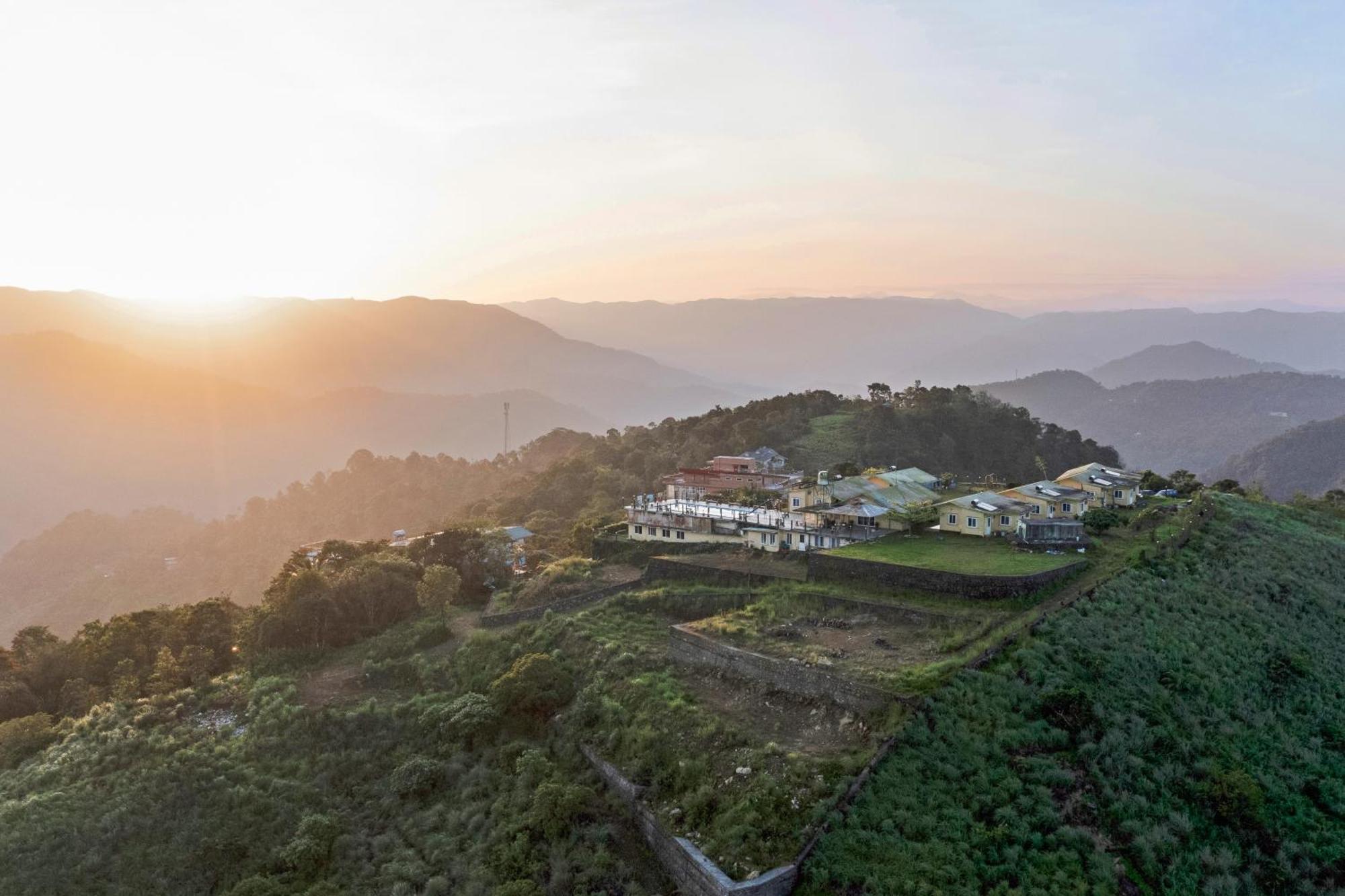 Pagoda Plantation Resort Pīrmed Dış mekan fotoğraf