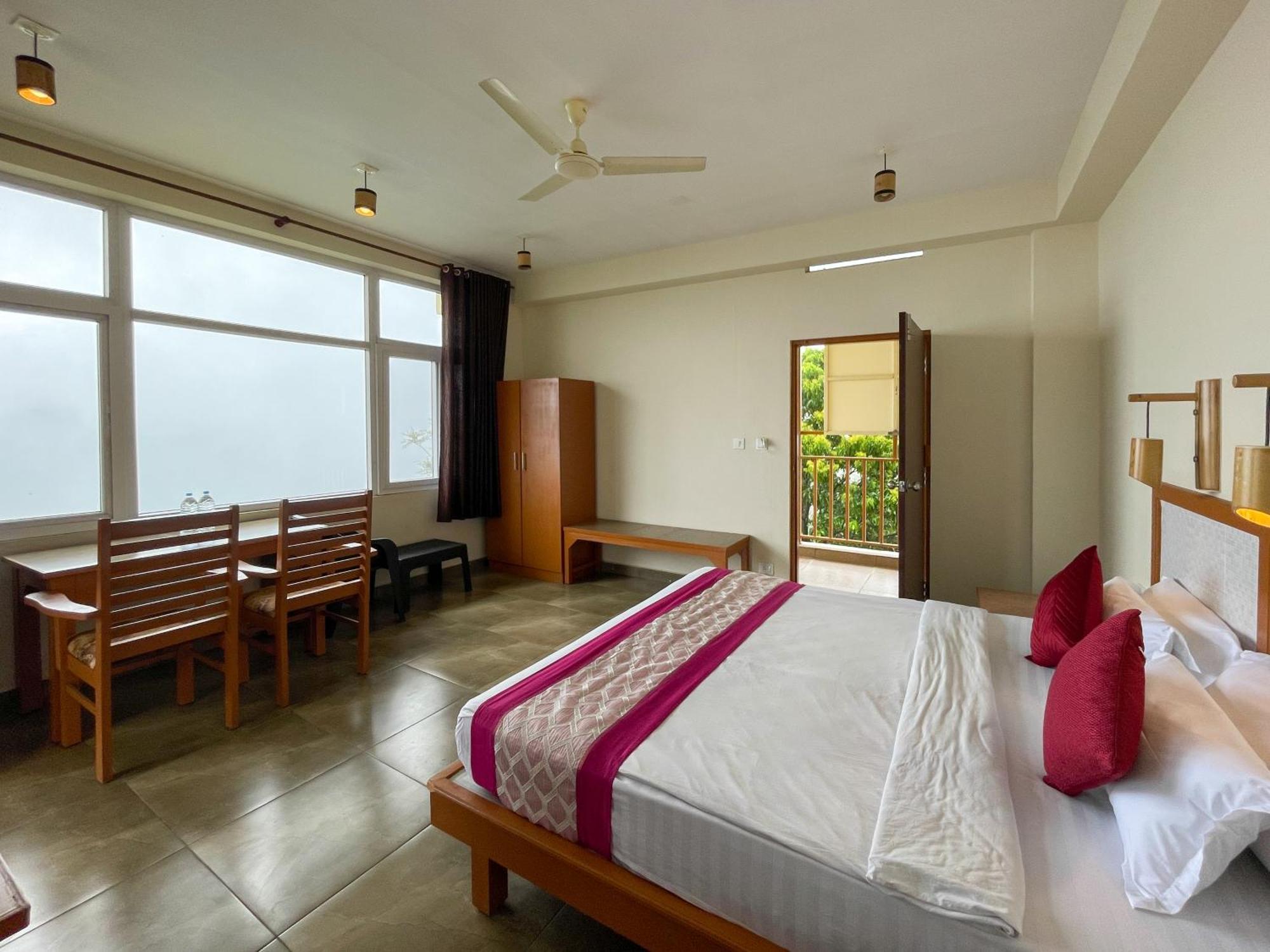 Pagoda Plantation Resort Pīrmed Dış mekan fotoğraf